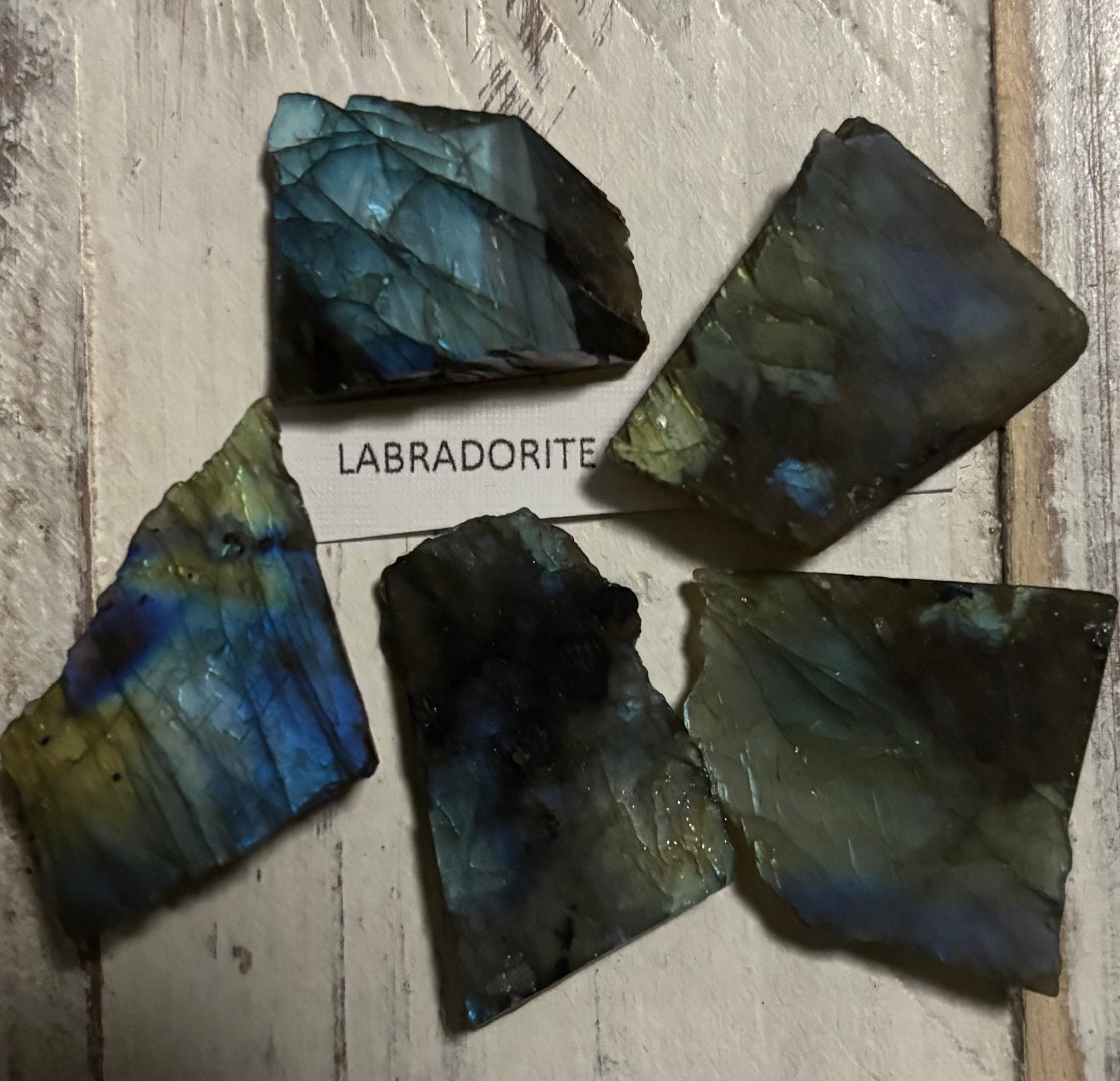 Labrodorite- Raw